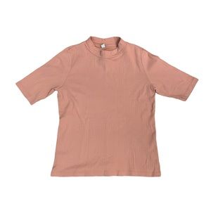 Uniqlo Ribbed Mock Tee